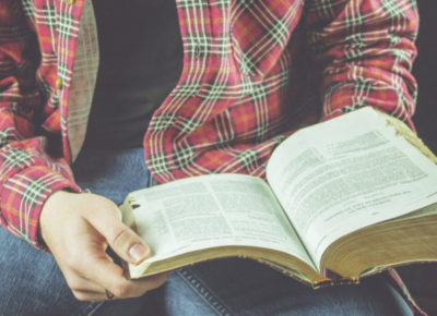 Creative Ideas for Getting Students Into Scripture